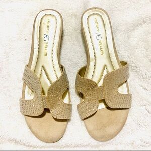 Andrew Geller Icelyn Glittery rhinestone beige Sandals - women’s size 9